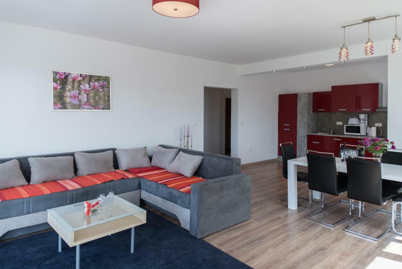 De Luxe Apartment Mediteran 2**** Затон Экстерьер фото