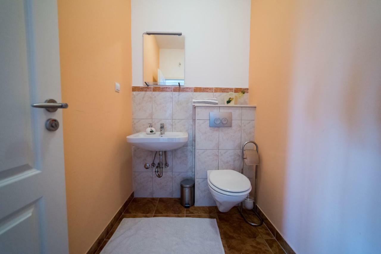 De Luxe Apartment Mediteran 2**** Затон Экстерьер фото